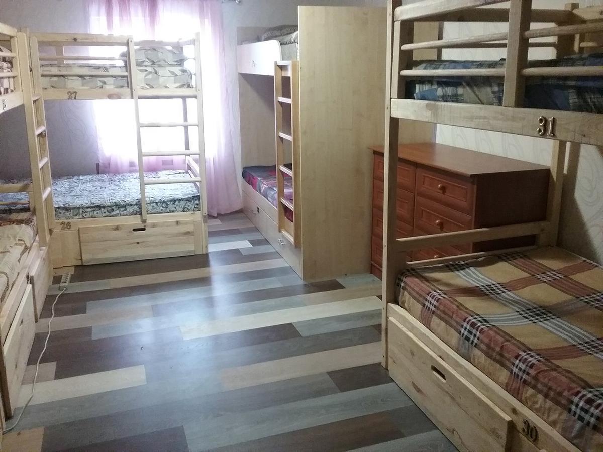 Hostel 777 คาร์คิฟ ภายนอก รูปภาพ